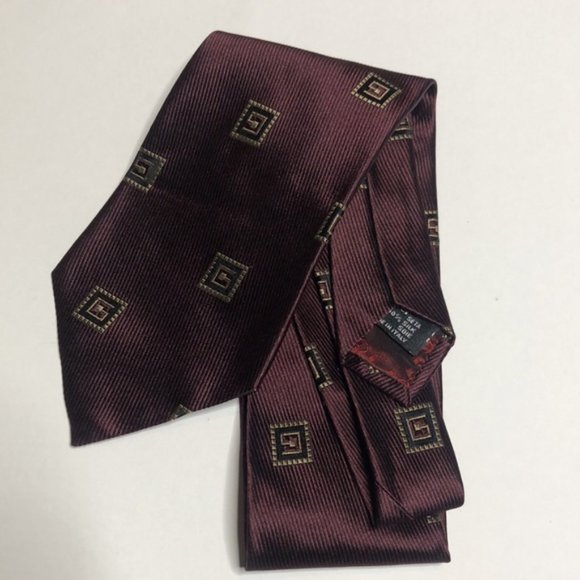 Gucci  Italy Plum Aubergine Woven G Stamp Monogram Vertical Twill Silk Tie - Picture 2 of 3